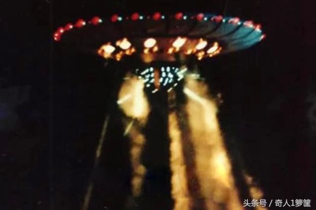 美国海军司令公布了有史以来最清晰的UFO照片，引碟友舆论大爆发91 / 作者:韩糖糖 / 帖子ID:28785