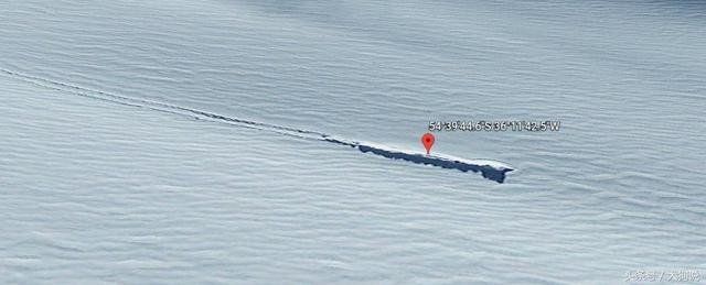 谷歌地图上南极雪地中的“坠毁不明飞行物”，实际上是种自然现象178 / 作者:月月 / 帖子ID:29251