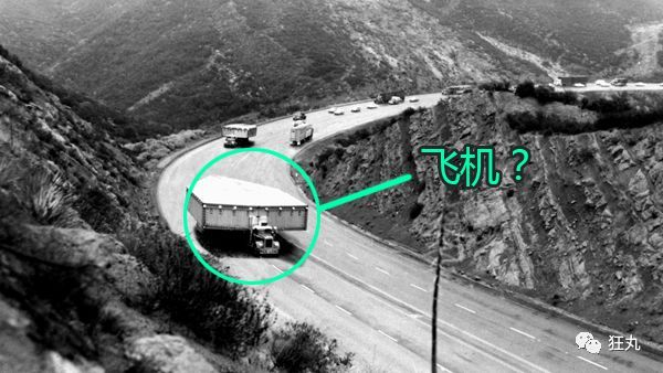 美军遭遇UFO神秘视频曝光，半个世纪以来究竟发生过什么？283 / 作者:伤我心太深 / 帖子ID:29797