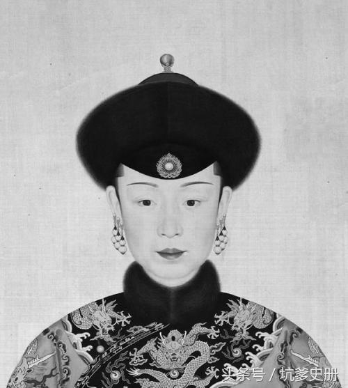 乾隆陵墓被盗时的“灵异事件”：石棺跳下龙床，挡住了石门677 / 作者:女王大人 / 帖子ID:30656