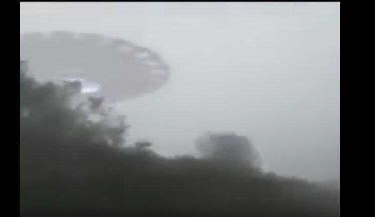 吓死人！肯亚惊现巨大「怪声」UFO！237 / 作者:flkin / 帖子ID:30772