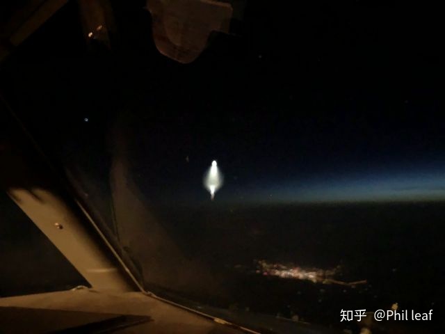 2018 年 4 月 27 日北京晚八点天空出现的光是什么东西？580 / 作者:风骨傲气 / 帖子ID:30863