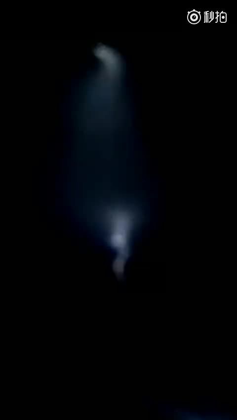 2018 年 4 月 27 日北京晚八点天空出现的光是什么东西？514 / 作者:风骨傲气 / 帖子ID:30863