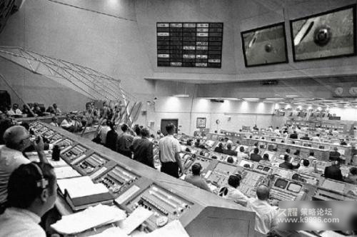 阿姆斯特朗40年后曝出外星人惊人真相(图)115 / 作者:qdzs2000 / 帖子ID:30879