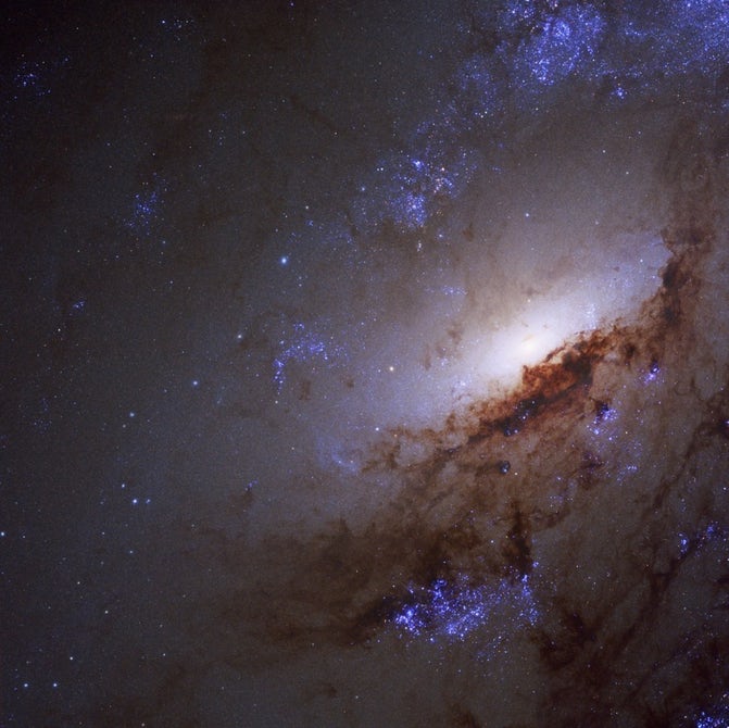 天文学家用哈勃望远镜展现近域宇宙：以紫外线细节666 / 作者:UFO外星人爱好者 / 帖子ID:31801