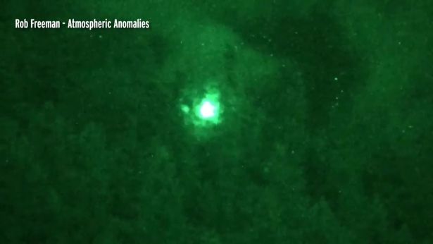 加拿大出现【绿色球形会发光】不明飞行物371 / 作者:UFO外星人爱好者 / 帖子ID:31817