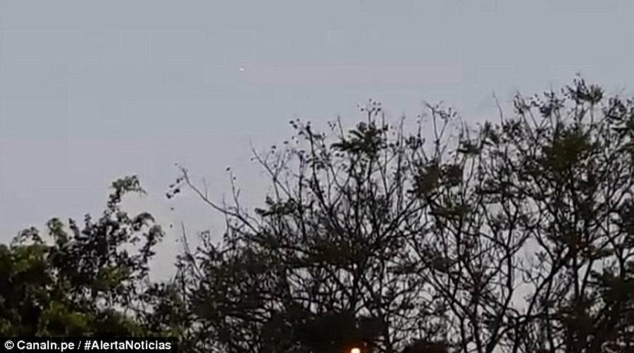 秘鲁首都空中出现神秘“燃烧UFO”910 / 作者:UFO外星人爱好者 / 帖子ID:32092