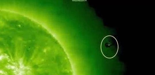 神秘ufo出现在太阳表面848 / 作者:UFO外星人爱好者 / 帖子ID:32121