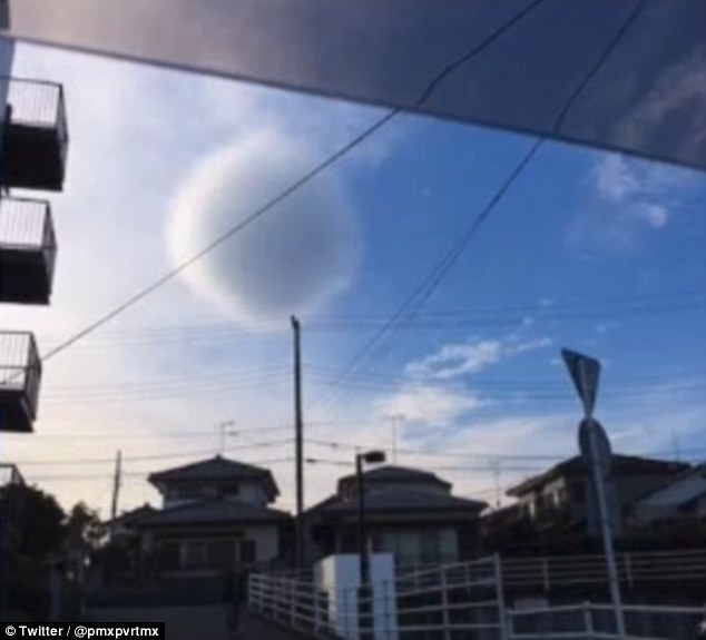 日本天空出现巨型圆球ufo？60 / 作者:UFO外星人爱好者 / 帖子ID:32140