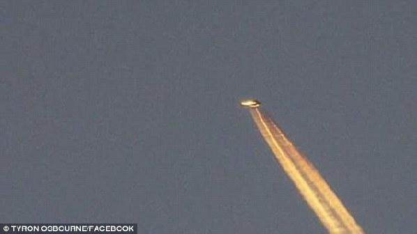 英国大白天惊现在空中近3小时的UFO621 / 作者:UFO外星人爱好者 / 帖子ID:32351