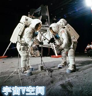 宇宙实时资讯之最新消息 人类首次登月的13个的图像曝光411 / 作者:快乐.每一天 / 帖子ID:33349