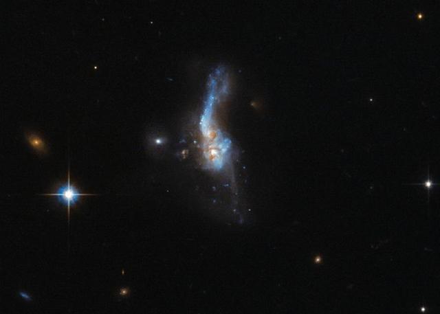 哈勃太空望远镜最新拍摄螺旋星系LEDA 52270910 / 作者:UFO外星人爱好者 / 帖子ID:33682 哈勃太空望远镜最新拍摄螺旋星系LEDA 52270910 / 作者:UFO外星人爱好者 / 帖子ID:33682