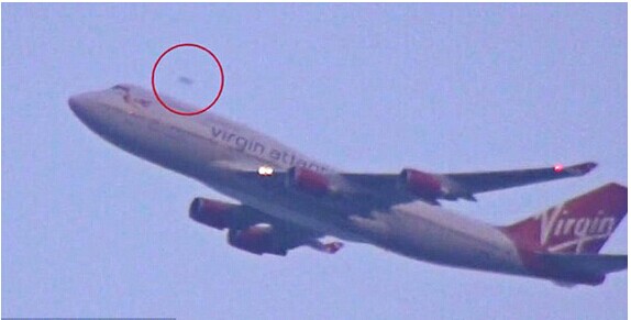 纽约肯尼迪机场惊现UFO【组图】745 / 作者:UFO外星人爱好者 / 帖子ID:33806