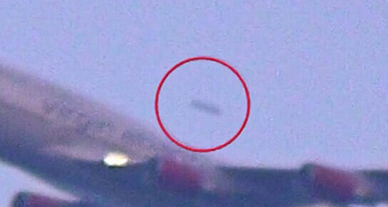 纽约肯尼迪机场惊现UFO【组图】416 / 作者:UFO外星人爱好者 / 帖子ID:33806