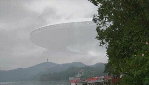 四川眉山天空现云海奇观 似“飞碟”盘旋280 / 作者:UFO外星人爱好者 / 帖子ID:33803