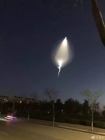 北京神秘光束来自UFO？28 / 作者:UFO外星人爱好者 / 帖子ID:33753
