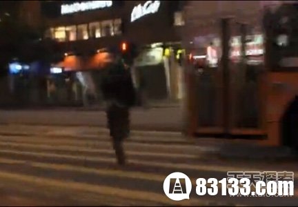 揭秘香港街头蓝光人：幕后真相被揭穿66 / 作者:UFO外星人爱好者 / 帖子ID:33891