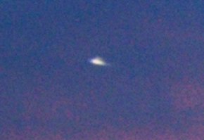 颐和园拍到的UFO？645 / 作者:UFO外星人爱好者 / 帖子ID:34260