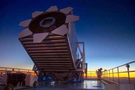 科学家：庞大黑洞失去控制正在宇宙中穿越，所到之处生机全无448 / 作者:zyby / 帖子ID:34861