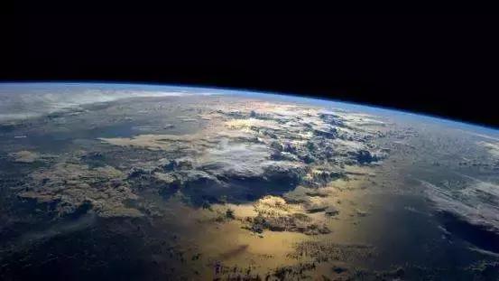 宇宙有多大？我想知道，但我尚不知道594 / 作者:2支棒棒糖 / 帖子ID:35114