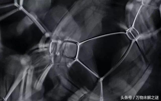 谁创造了宇宙？巧合还是超自然力量？432 / 作者:5674152 / 帖子ID:39822