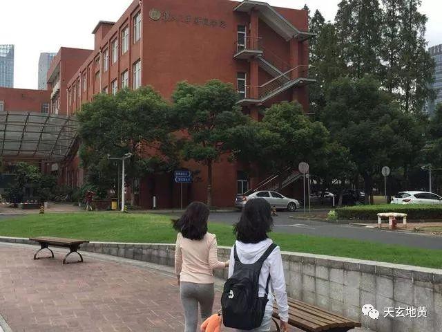 非洲起源学说创始人否定人类起源于非洲，重新主张人类起源于中国804 / 作者:LLL_111 / 帖子ID:39842
