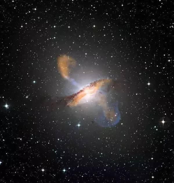 宇宙最大星系体有多大，相当于银河系质量达太阳180亿倍！773 / 作者:AgKDjFcG / 帖子ID:41434