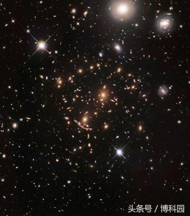 宇宙中最早，最遥远的星系439 / 作者:wsm123123 / 帖子ID:41497