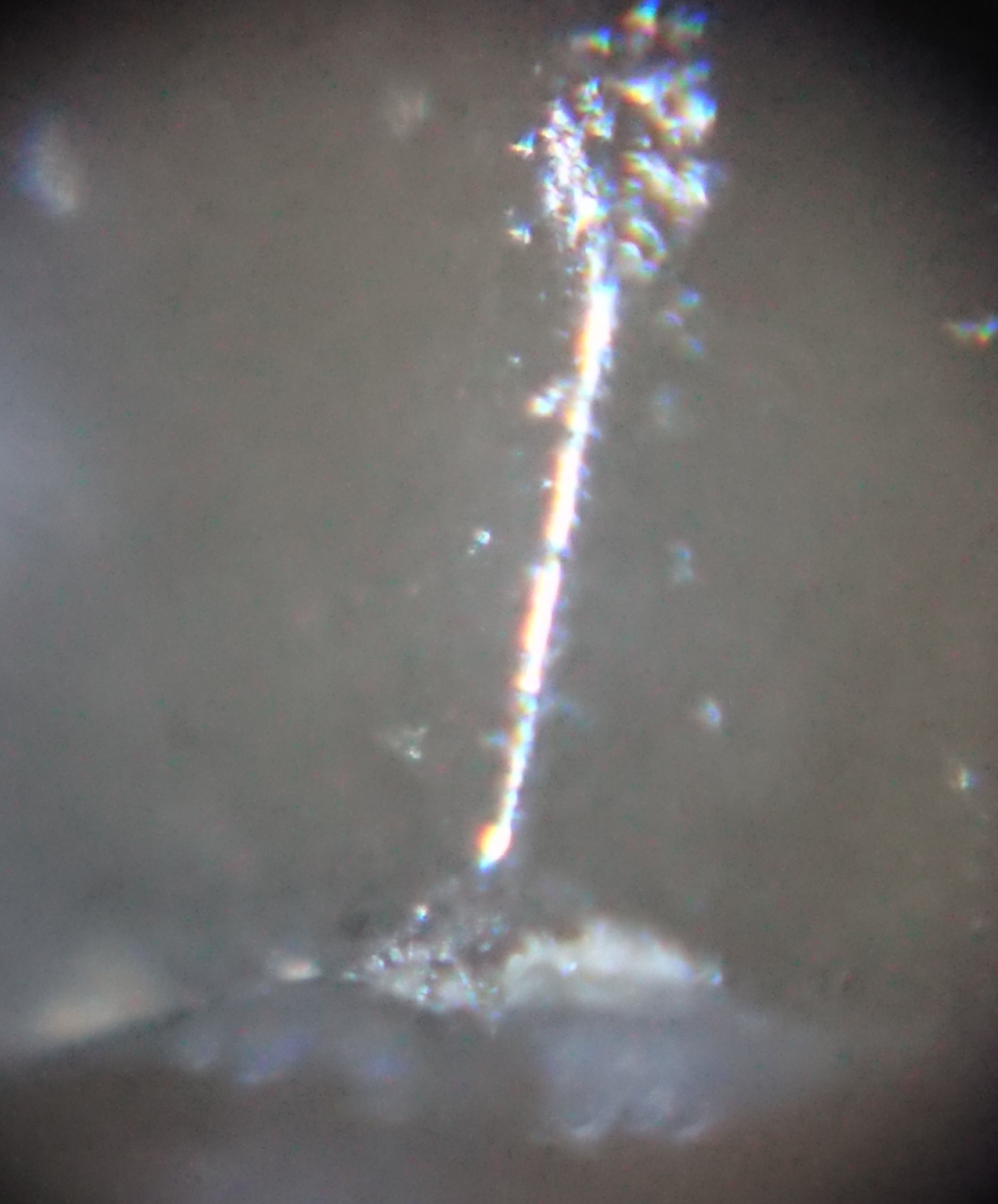 在中国发现的水晶猿人头上拍到了外星人宇航员头像和人类起源有关的影像66 / 作者:天外佛人 / 帖子ID:41857