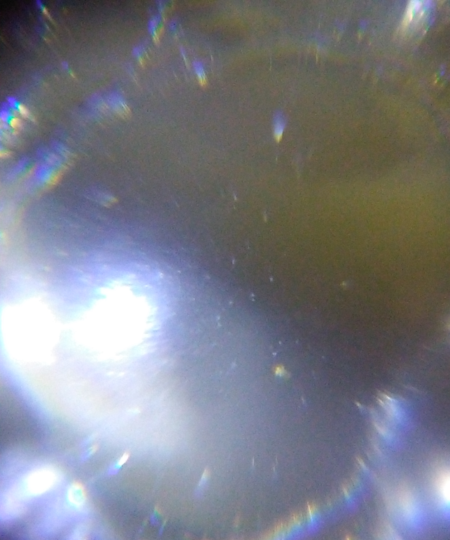 在中国发现的水晶猿人头上拍到了外星人宇航员头像和人类起源有关的影像804 / 作者:天外佛人 / 帖子ID:41857