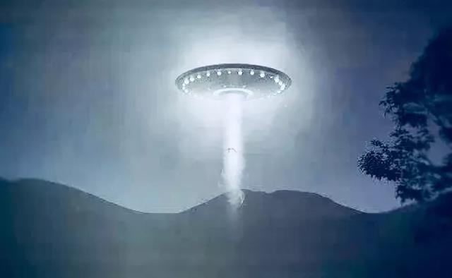 UFO事件揭秘：如不是外星人飞船那就是秘密武器216 / 作者:pybbs / 帖子ID:42019