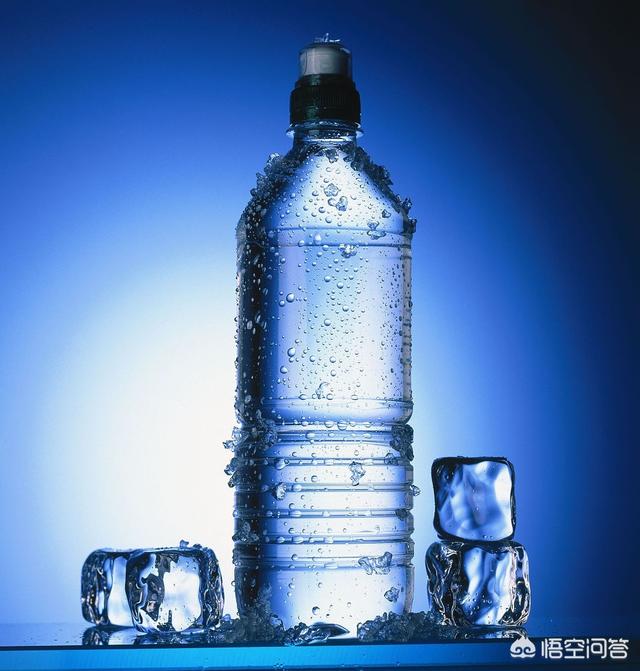 如果把一瓶水压缩成硬币大小，那么它会是一个黑洞吗？为什么？555 / 作者:discuznt / 帖子ID:42634
