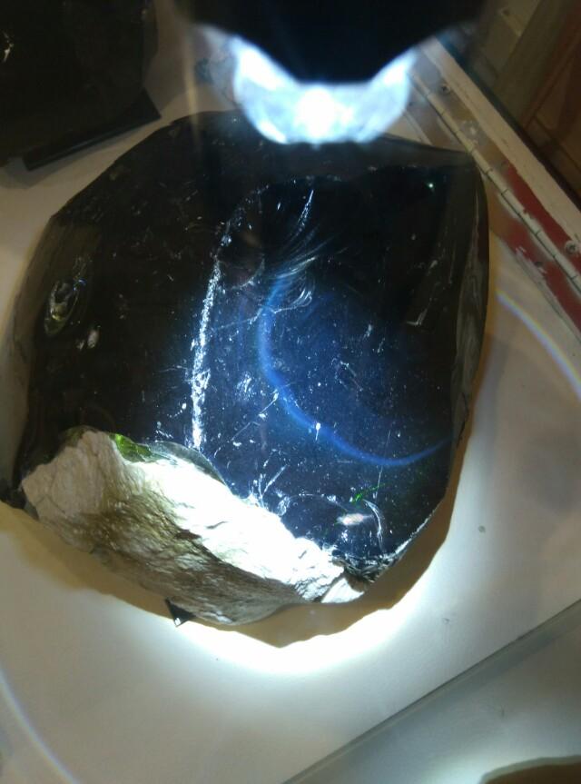 宇宙暗物质和暗能量究竟存不存在？现在关于暗物质及暗能量的最新理论或研究是什么？681 / 作者:凝固 / 帖子ID:44484