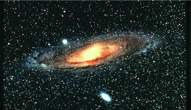 宇宙诞生之前是否还有过宇宙？40 / 作者:yy760 / 帖子ID:44598