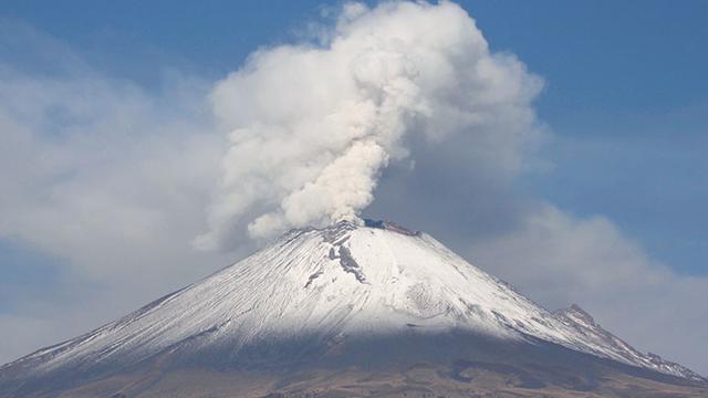 墨西哥火山下有外星基地？外星猎人称爆发期间有大量UFO出入！743 / 作者:levin2008 / 帖子ID:45453