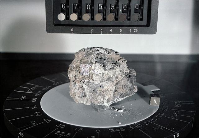 月球岩石给了我们什么线索？科学家研究月球岩石探求过去的秘密227 / 作者:wsm123123 / 帖子ID:45867