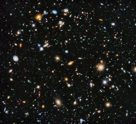 哈勃16年的探测结晶！科学家合成一张惊人宇宙图242 / 作者:redfree / 帖子ID:45977