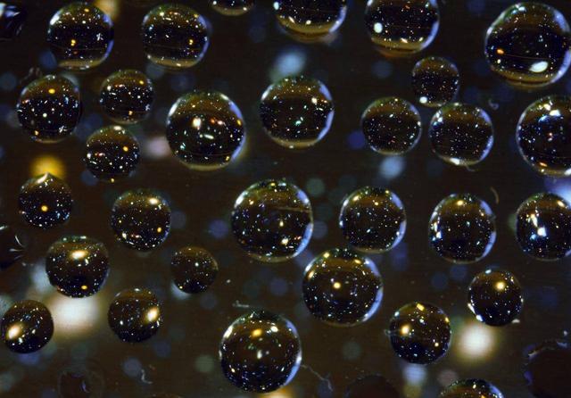 虚幻还是现实？科学家眼里的&quot;平行世界&quot;真的存在吗？204 / 作者:静静的读你 / 帖子ID:46294