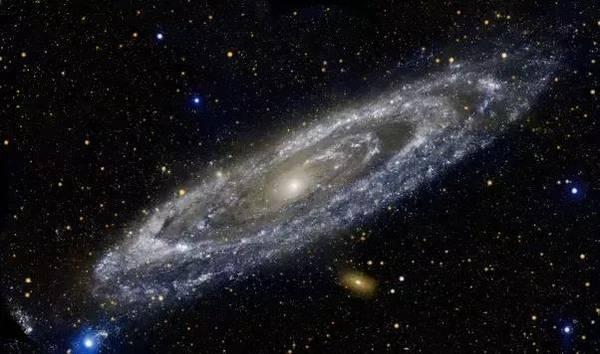 地球位于太阳系，太阳系又在银河系里，那银河系的形状怎么搞出来的？813 / 作者:cck123 / 帖子ID:46352