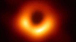 科学家：你可能可以穿过一些黑洞，且不会死亡278 / 作者:BIGBON / 帖子ID:46734