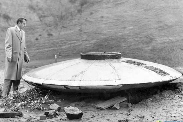 UFO目击和新闻事件500 / 作者:UFO外星人爱好者 / 帖子ID:47001