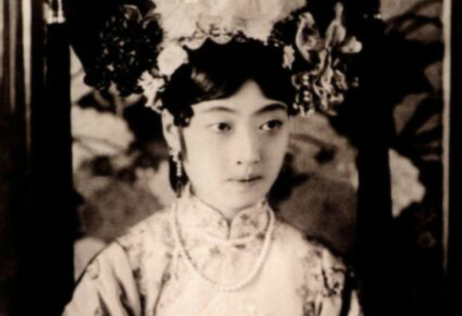 宣统帝溥仪皇帝简介 末代皇帝溥仪的妻子及后代介绍864 / 作者:UFO外星人爱好者 / 帖子ID:46964