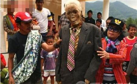 世界十大未解之谜 黑魔法能让死者走进坟墓472 / 作者:UFO外星人爱好者 / 帖子ID:46991