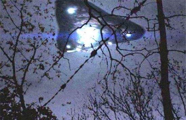 巴西亚马逊外星人事件 UFO真实存在过135 / 作者:UFO外星人爱好者 / 帖子ID:46990