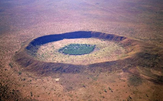 地球十大小行星撞击事件 其产生的影响直到现在依然存在400 / 作者:UFO外星人爱好者 / 帖子ID:47365