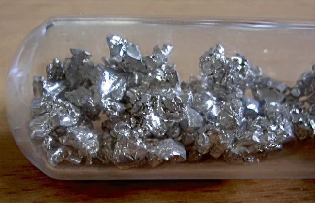 地壳中十大最常见元素 氧（约占地壳的46.1%）含量是最多的36 / 作者:UFO外星人爱好者 / 帖子ID:47346