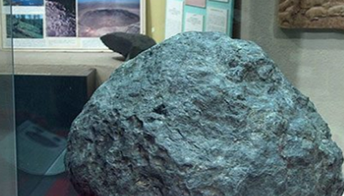 人类死去就是外星人,太空坠落到地球的十大奇怪物体322 / 作者:UFO外星人爱好者 / 帖子ID:48075