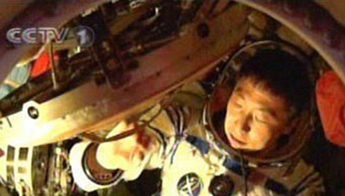【谣言破解】杨利伟不再上天是因为有外星人敲门？542 / 作者:小深 / 帖子ID:48337