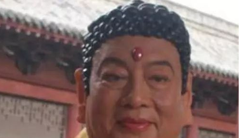 有人拍到了如来佛祖,受众人跪拜587 / 作者:爱英语的人 / 帖子ID:48436