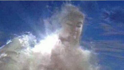 神仙下凡真实事件图片，小孩从12楼摔下被佛像接住310 / 作者:网上的人生 / 帖子ID:48791